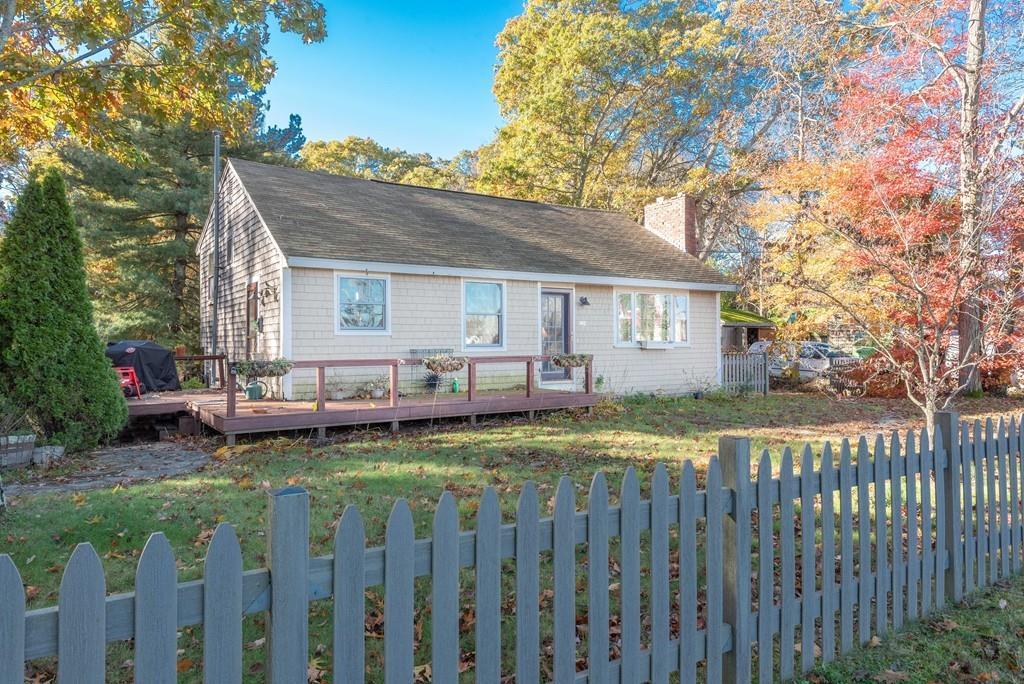 140 Brooks Place - Photo 1