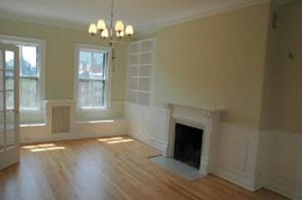 339 Commonwealth Ave - Photo 1