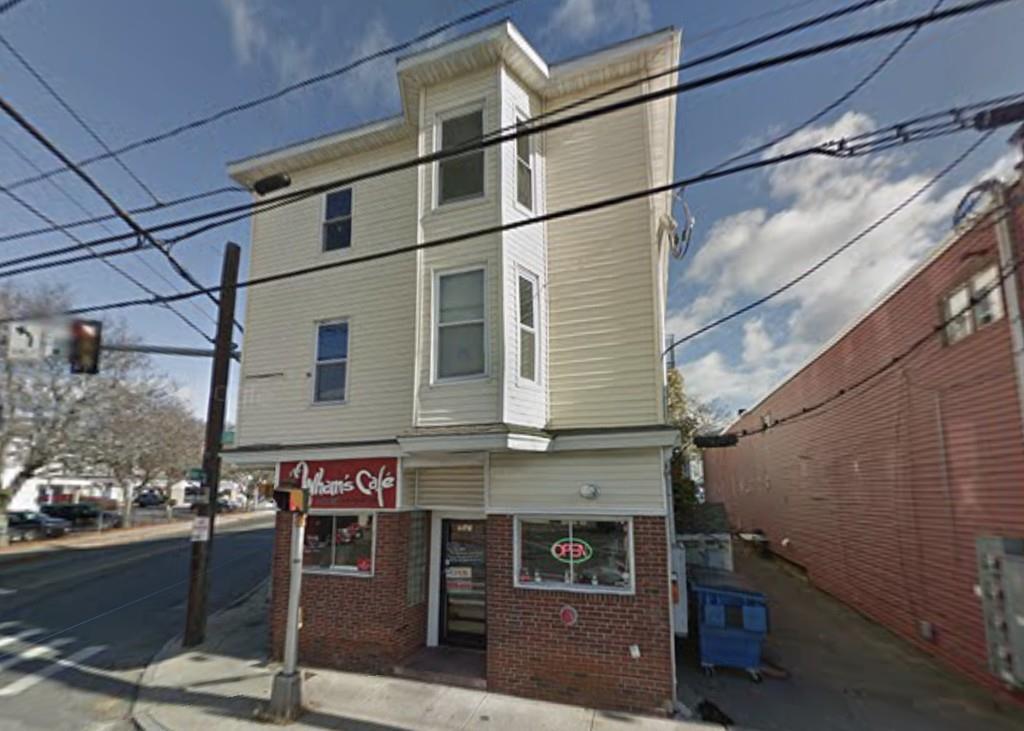 737 Lakeview Ave - Photo 1