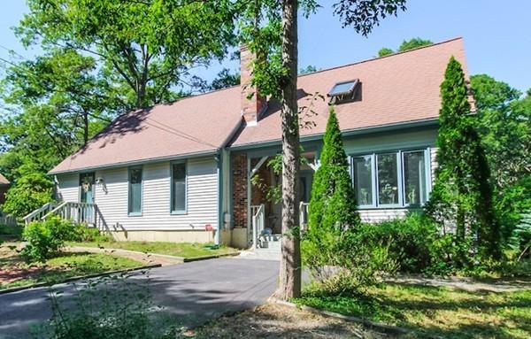 49 Ashumet Ave - Photo 1