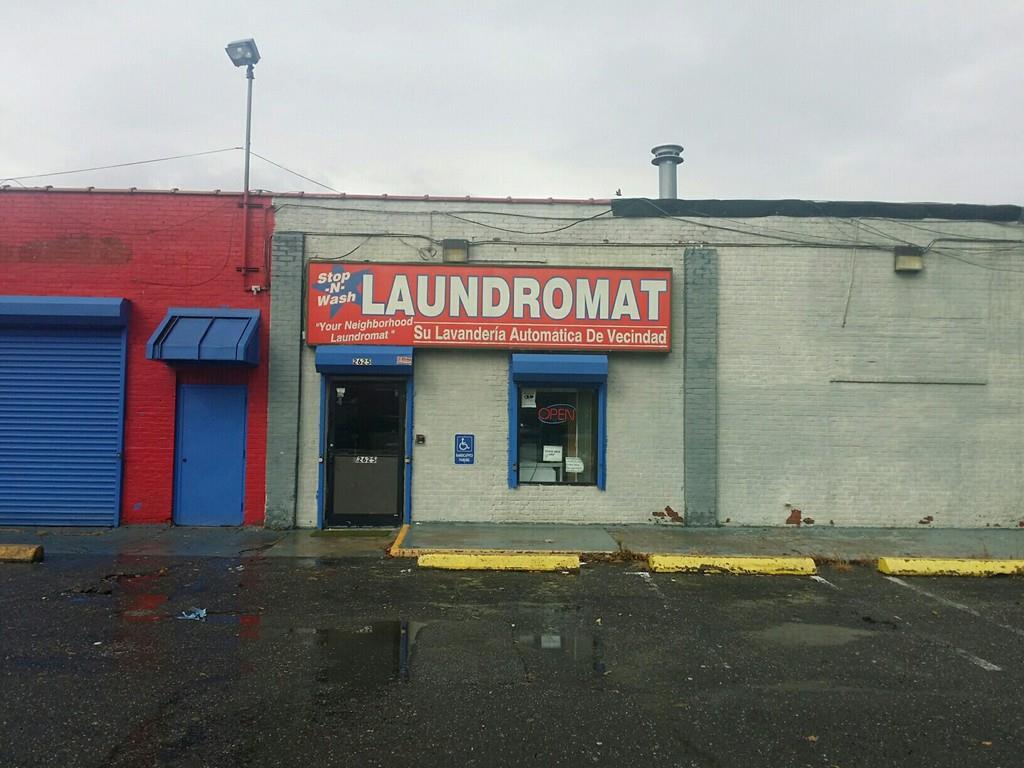 2625 Main St - Photo 1