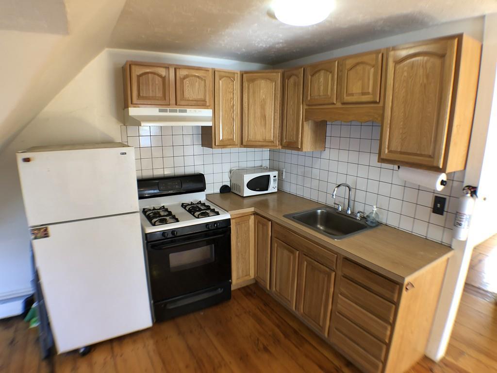 26 Boylston Street - Photo 1
