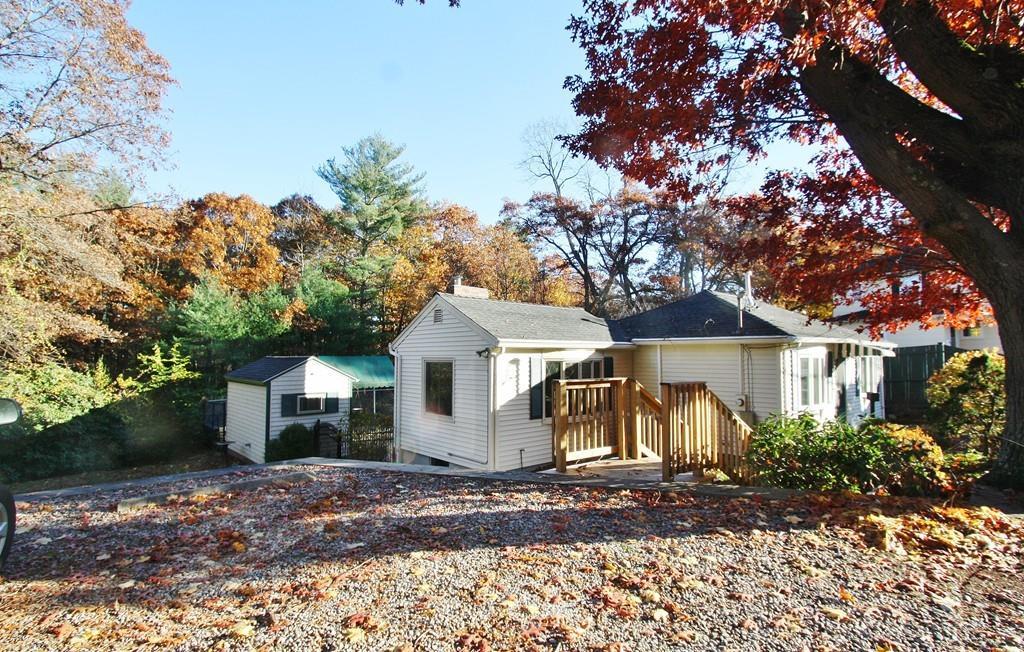 116 Andover St - Photo 1