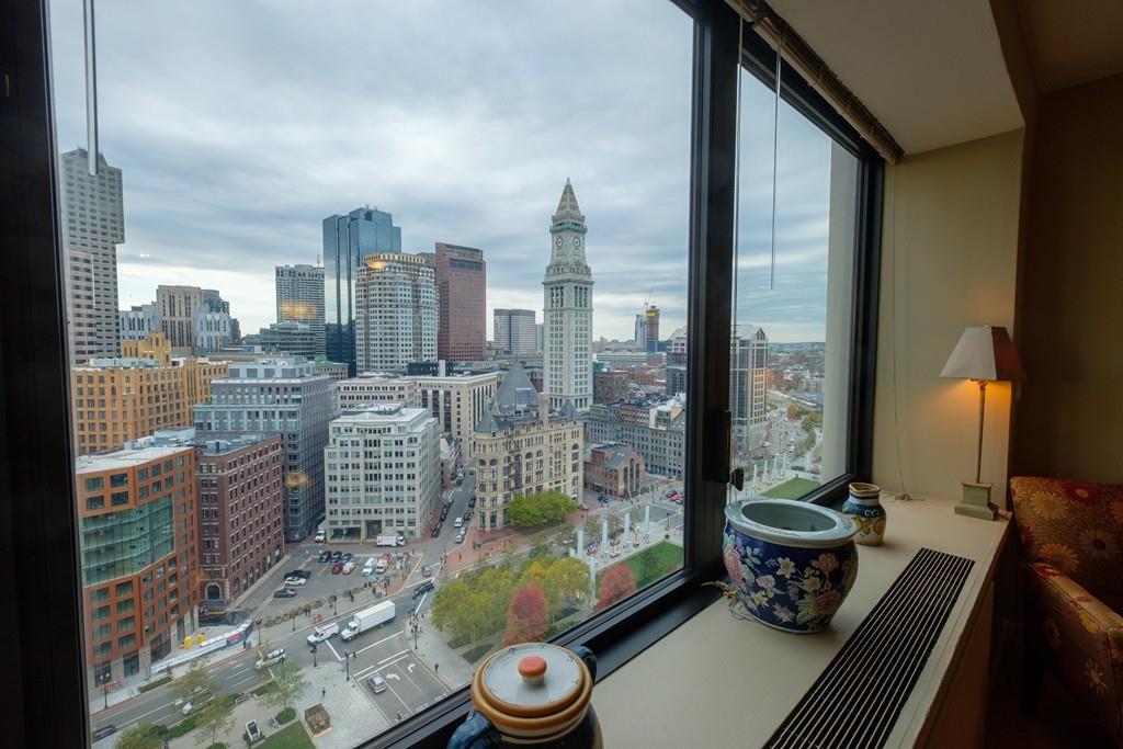 65 E India Row - Photo 1