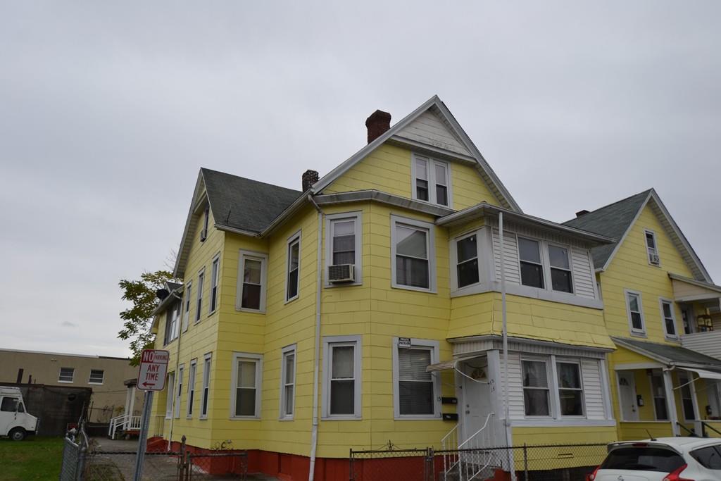9-19 Loring Street - Photo 1