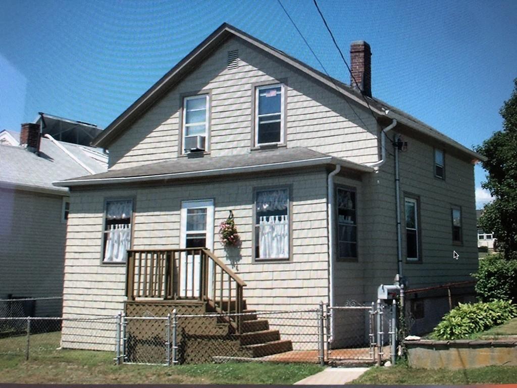 305 Baker St. - Photo 1