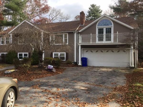 20 Maria Ln - Photo 1