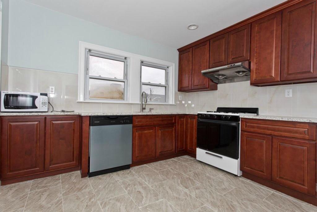 73 Maynard St - Photo 1