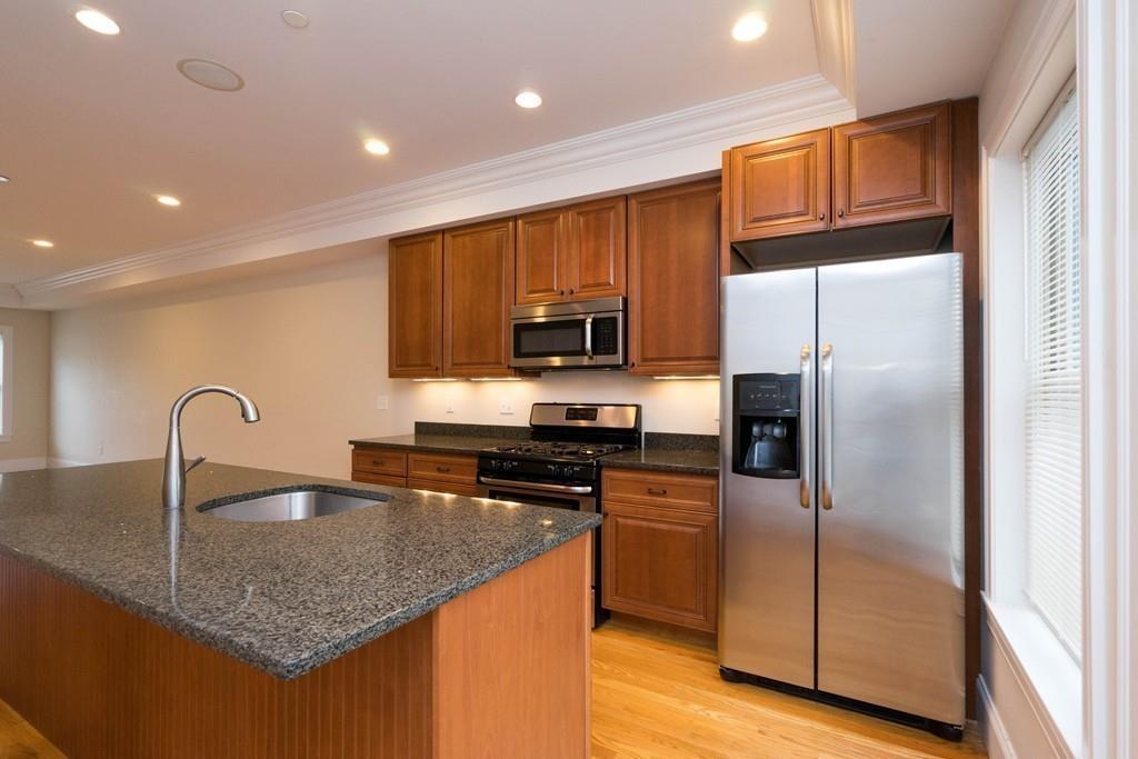 341 Gallivan Blvd - Photo 1