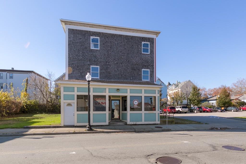 1913 Purchase St - Photo 1