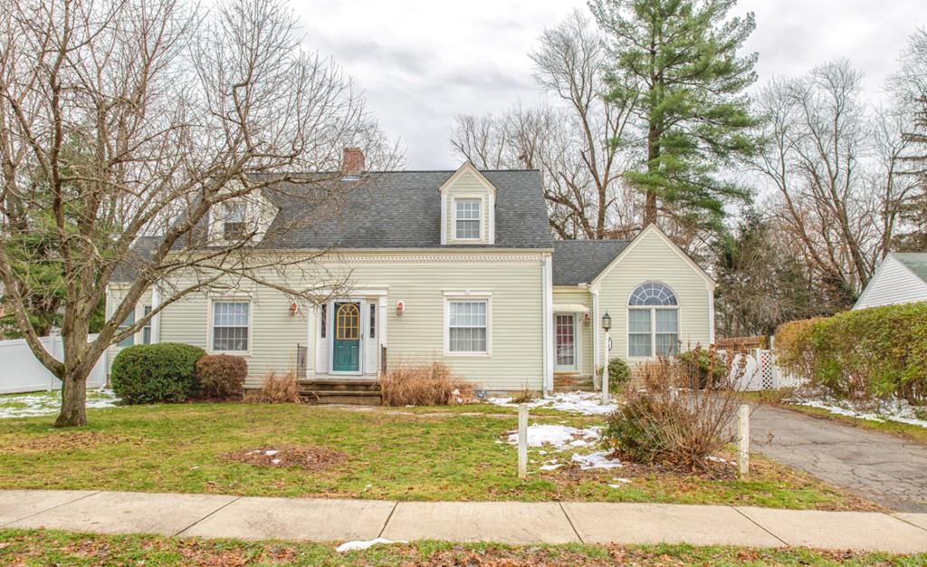 46 Northwood Ave - Photo 1