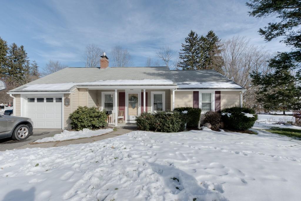 32 Newton St - Photo 1