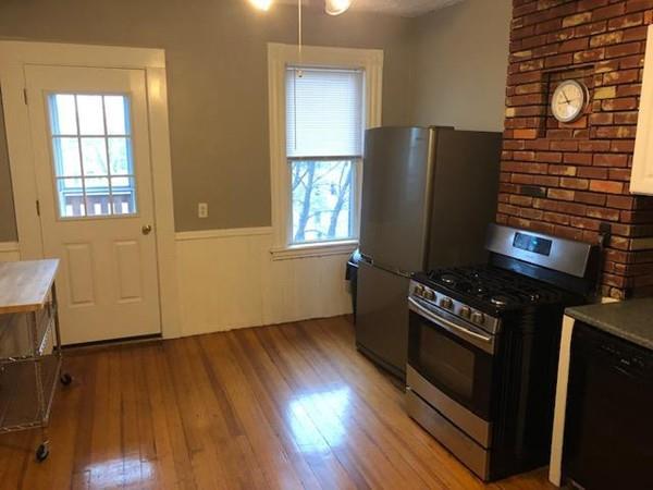 910 East Broadway - Photo 1