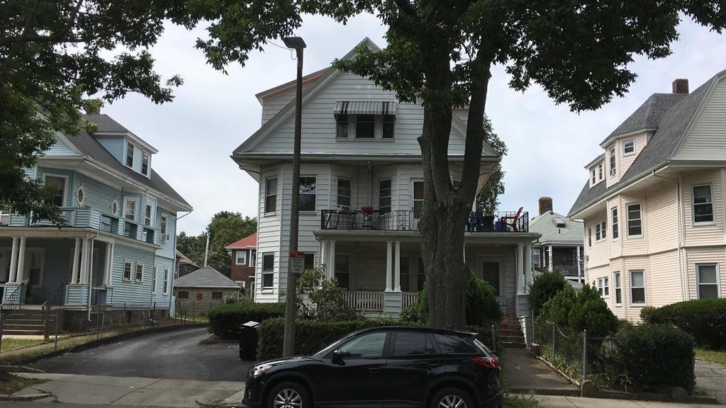 152 Washington St - Photo 1