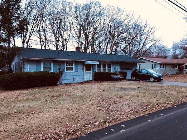 38 Tina Ave - Photo 1