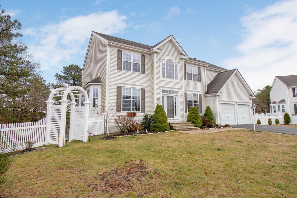 11 Desiderata Dr - Photo 1