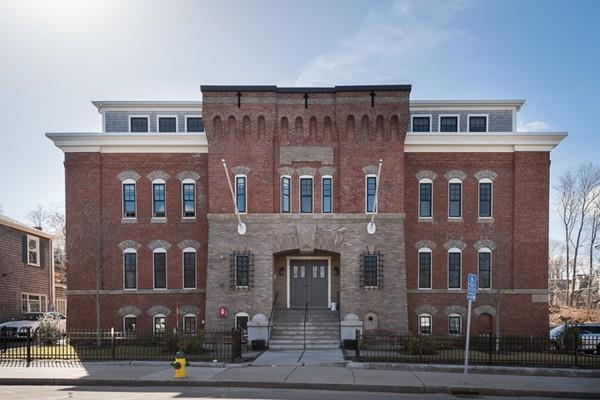 76 Court St - Photo 1