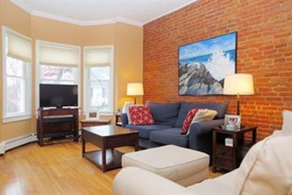110 P St - Photo 1