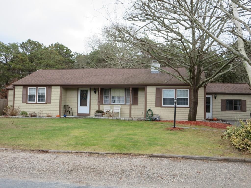 16 Haywood Ave - Photo 1