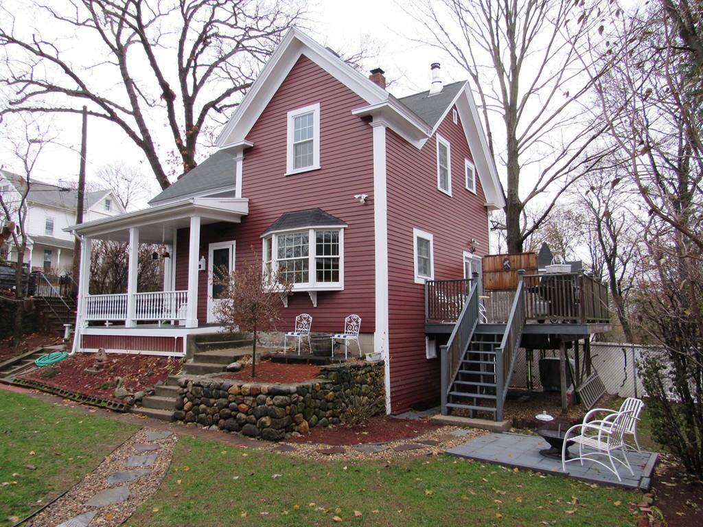 5 Cedar Ave - Photo 1