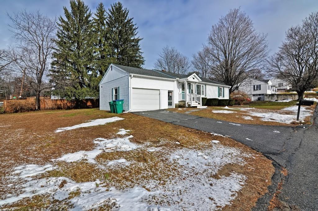 10 Lawton Ave - Photo 1