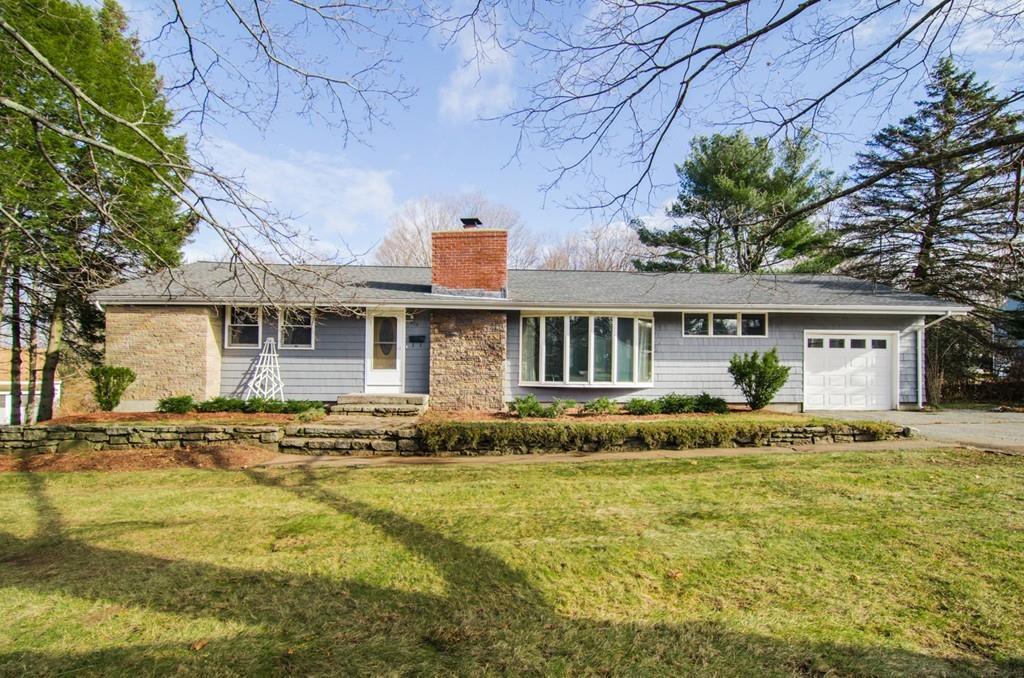 904 Hill St - Photo 1