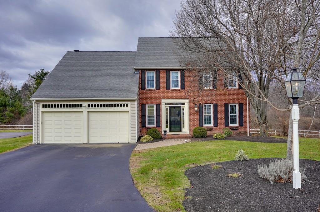 12 Saddle Hill Dr - Photo 1