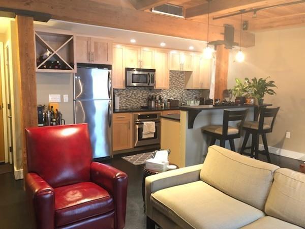 90 Wareham - Photo 1