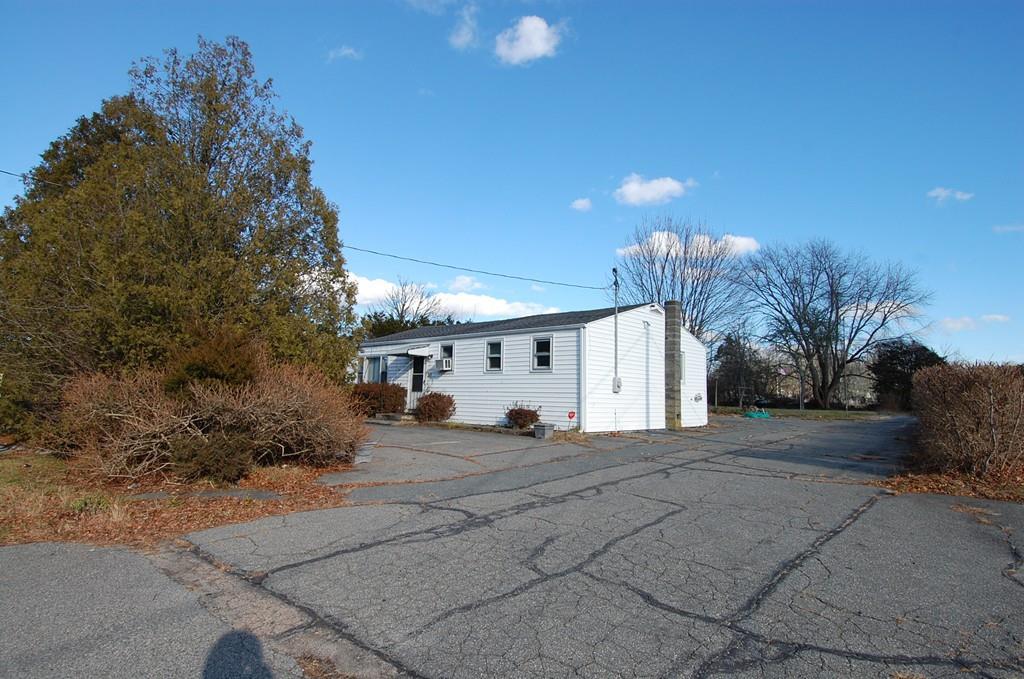 568 Russells Mills Rd - Photo 1