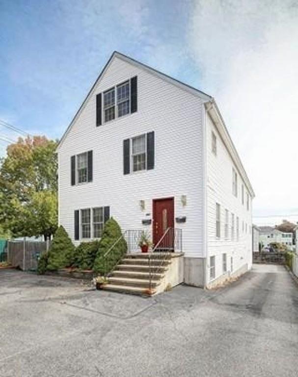 887 Fellsway - Photo 1