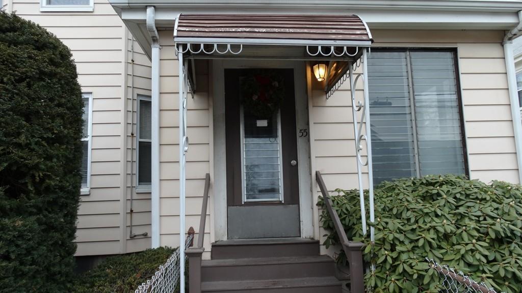 55 Selwyn St - Photo 1