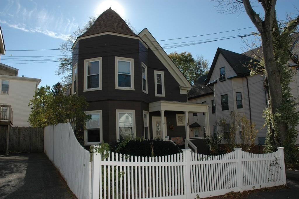 4 10th Ave - Photo 1