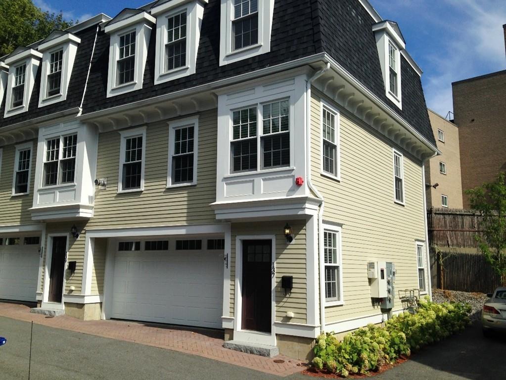 139 Tremont Street - Photo 1
