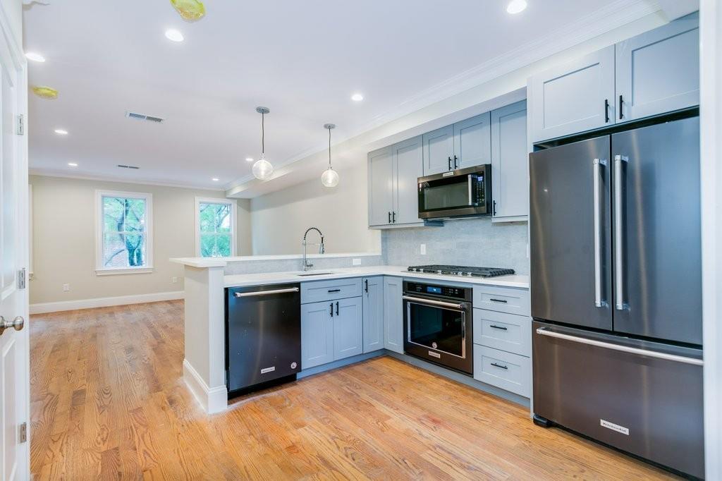 137 N St - Photo 1