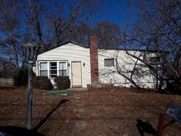 722 Spencer St - Photo 1