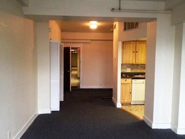 475 Commonwealth Avenue - Photo 1