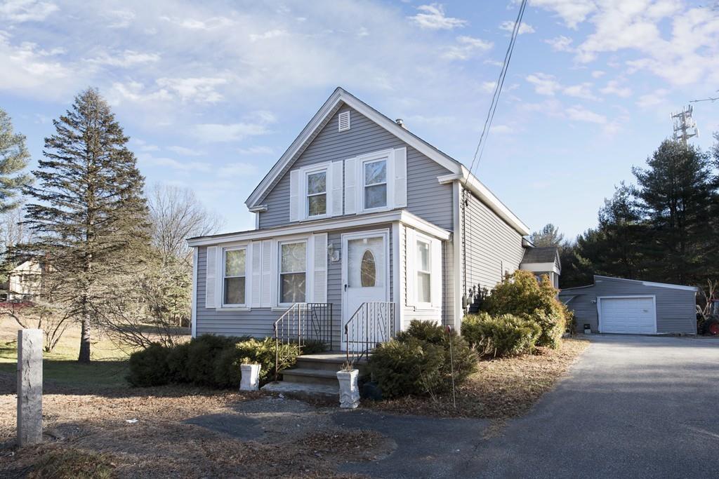 833 Salem St - Photo 1