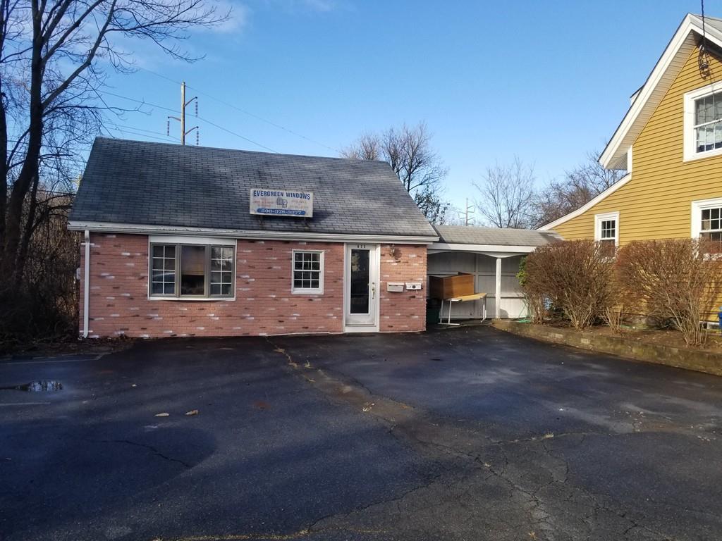 625 Bedford Street - Photo 1