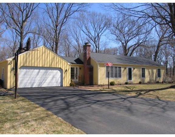 10 Meadowview Rd - Photo 1