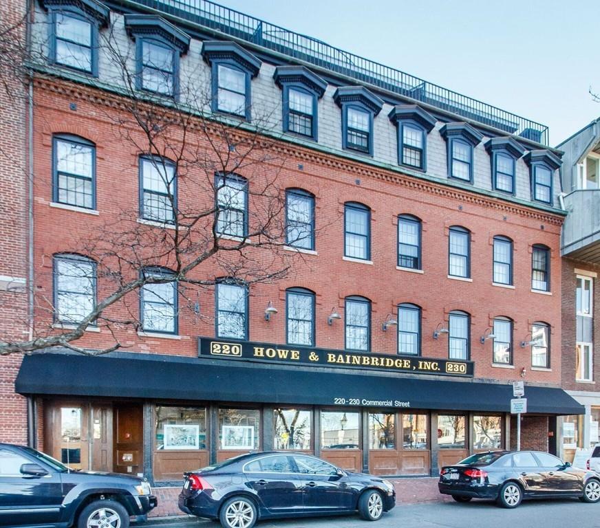 220 Commercial St - Photo 1