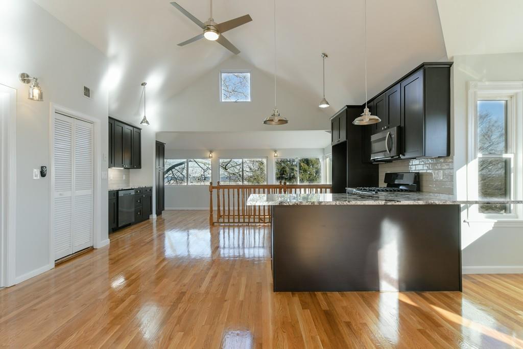 158 Neponset Ave - Photo 1