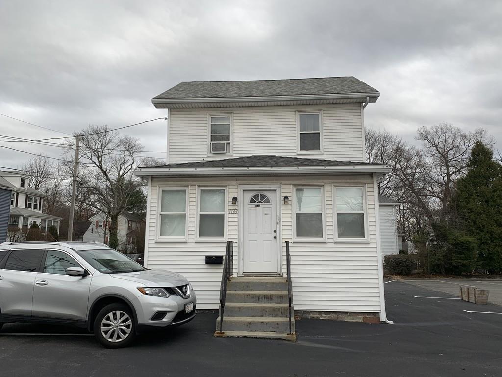 1133 N Main St - Photo 1