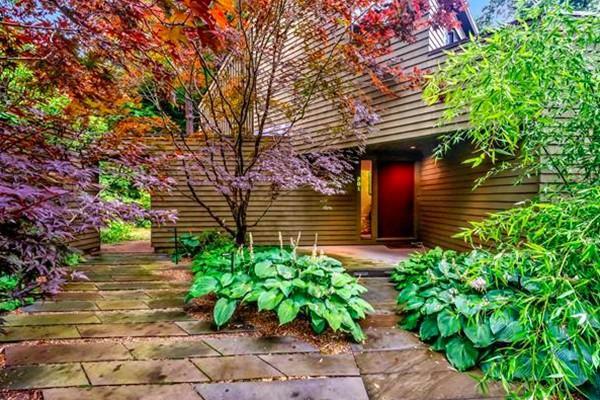 201 Somerset Street - Photo 1