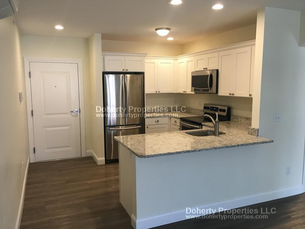 41 Saunders Street - Photo 1