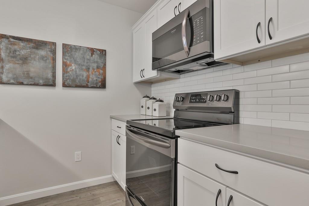 215 Fairmount Ave - Photo 1