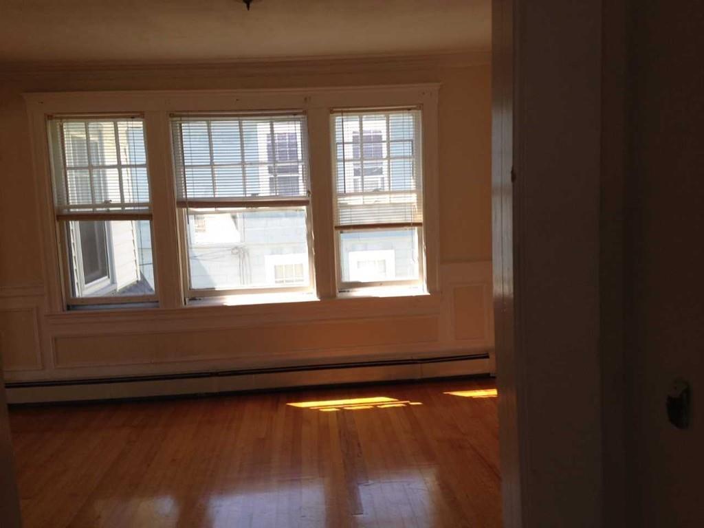 11 March Ave - Photo 1