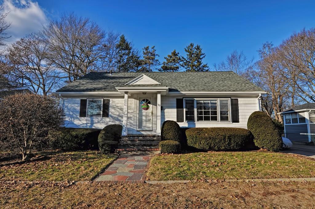 149 Carroll Ave - Photo 1