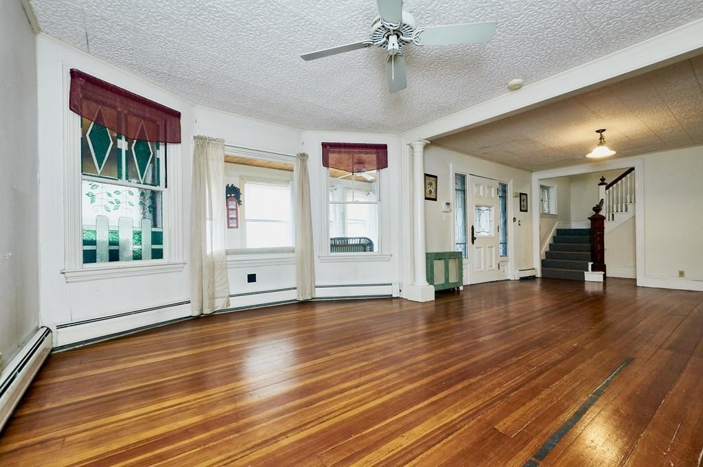 10 Harbor View Ave - Photo 1