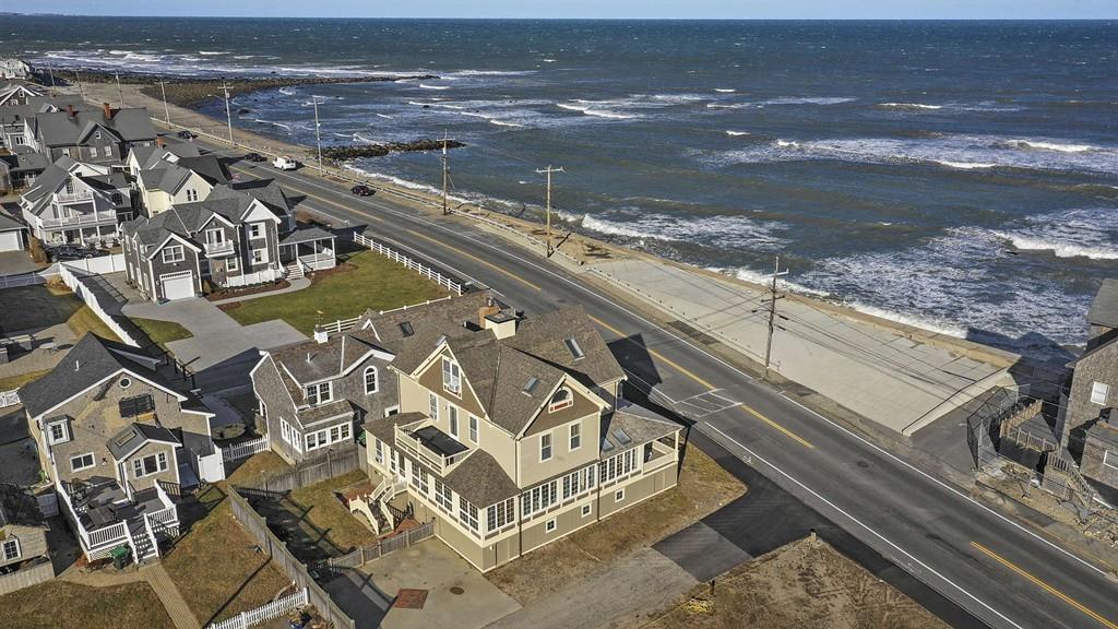 335 Ocean St - Photo 1