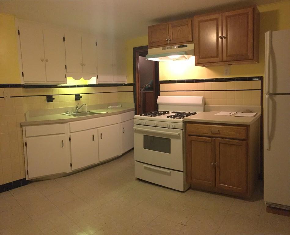 10 Sigourney St - Photo 1